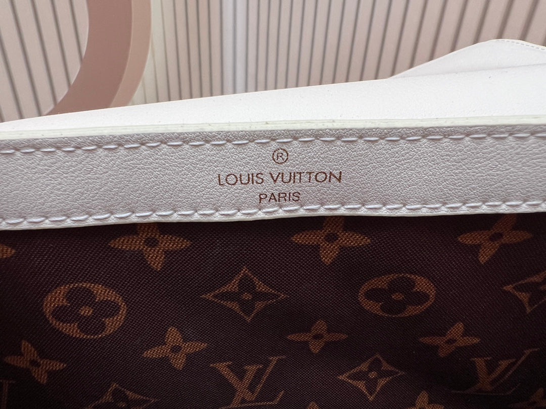 LV