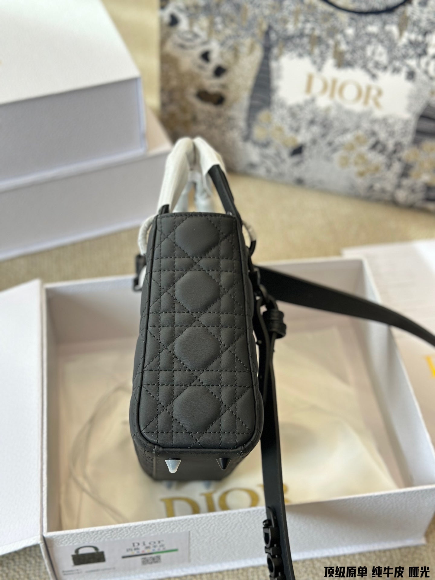 Dior